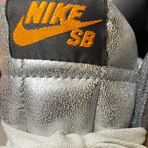 Nike Women's SB Blazer Metallic Silver and Orange Independent Trucks Com… - Picture 11 of 16